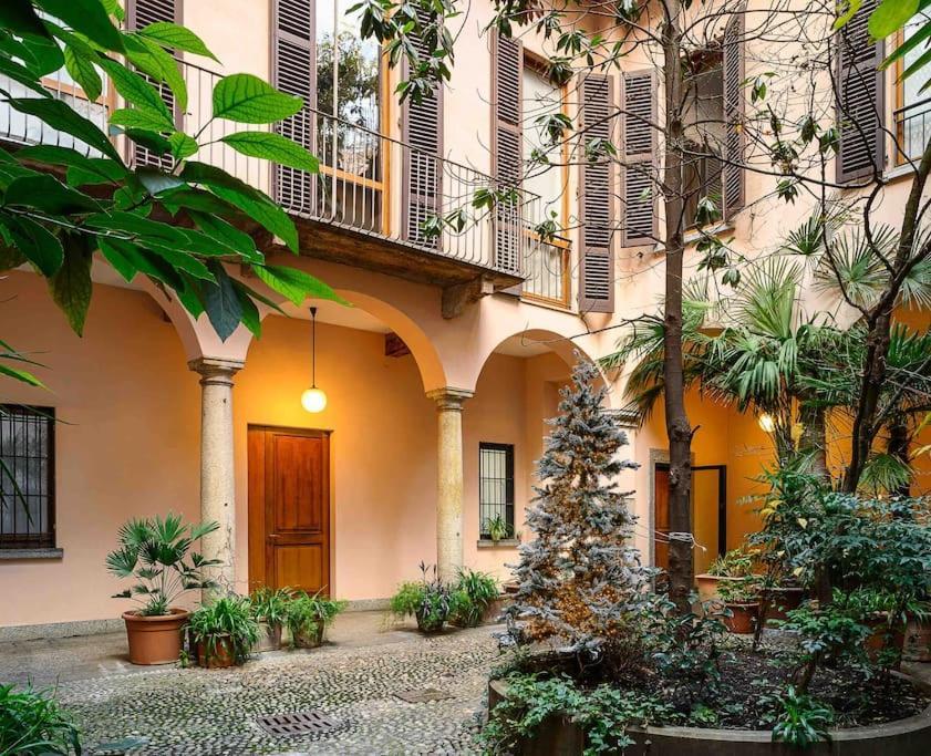 Piazza Duomo - Antico Appartamento Dell'800 Милан Экстерьер фото